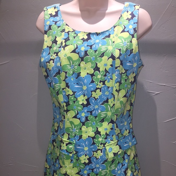 Lily Pulitzer Size 8 Dress - Picture 1 of 2